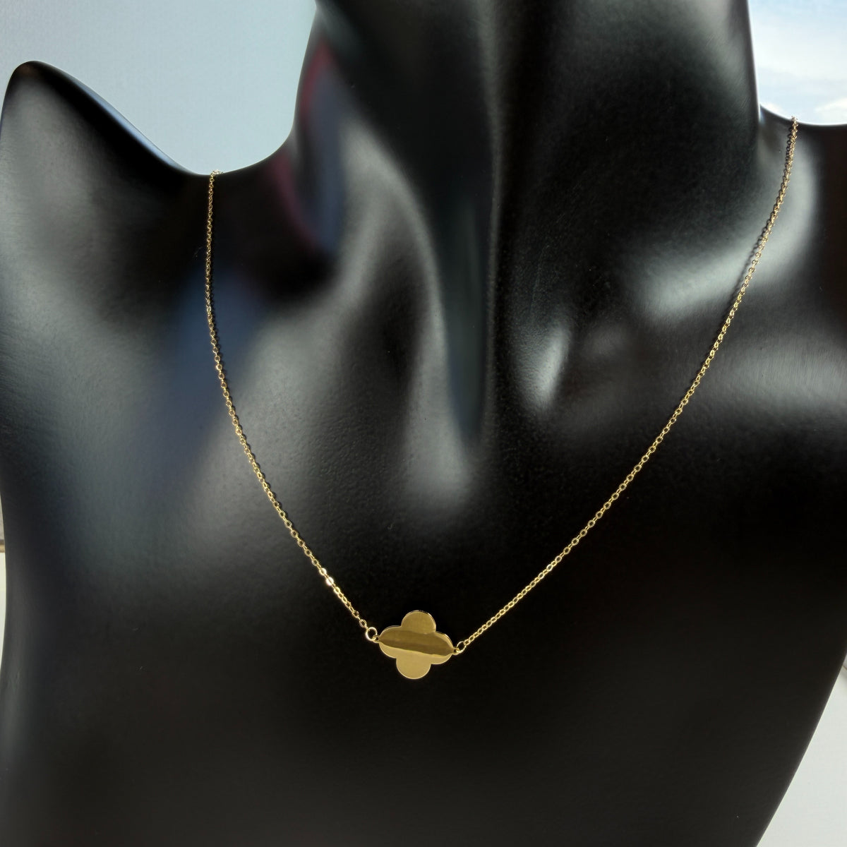 Collar Flat Clover