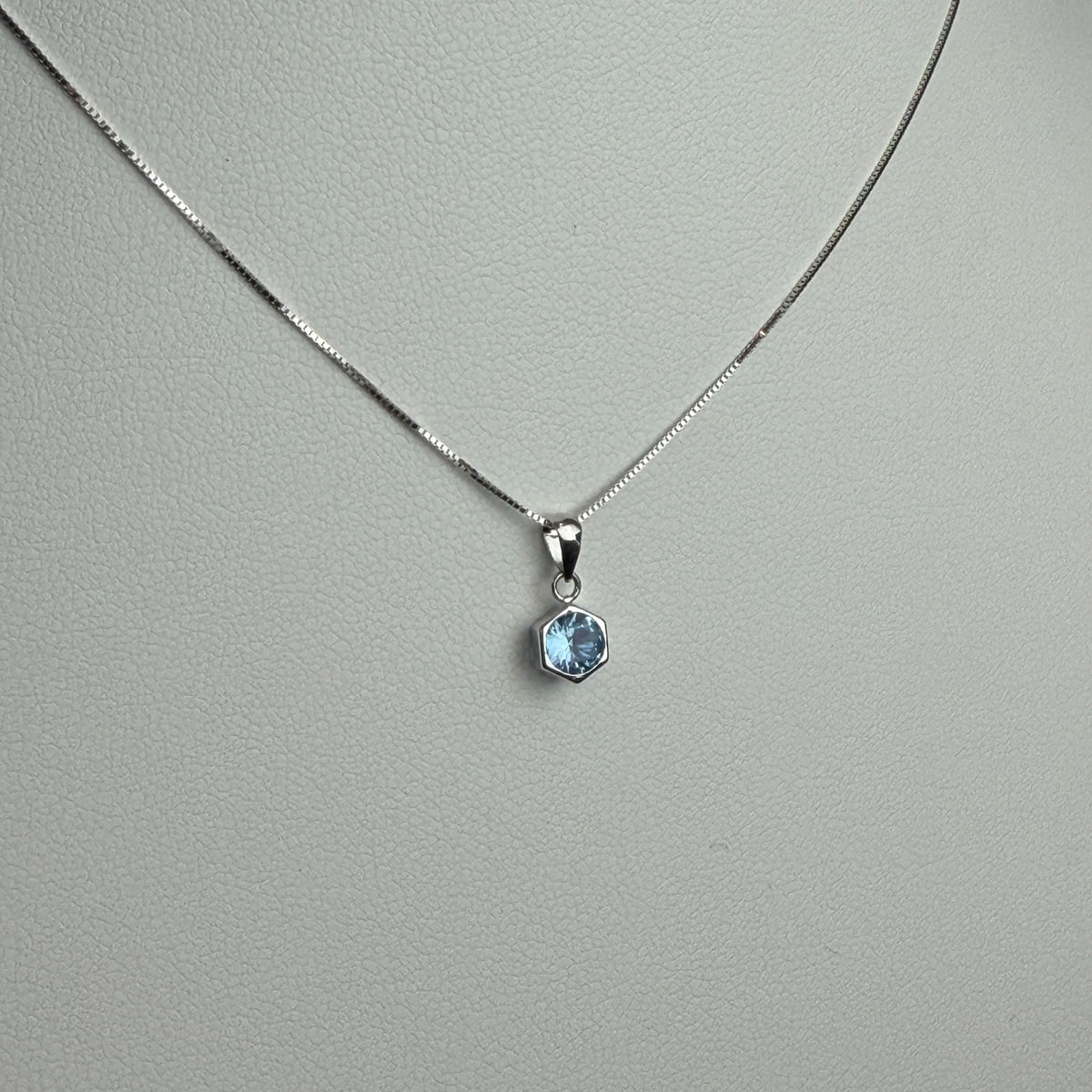 Collar Punto de Luz  Blue