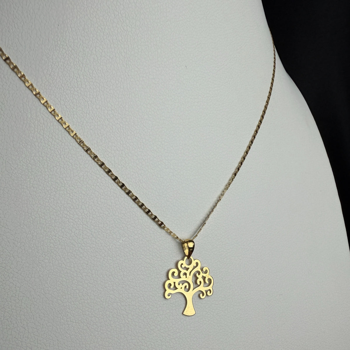 Cadena Gucci Tree