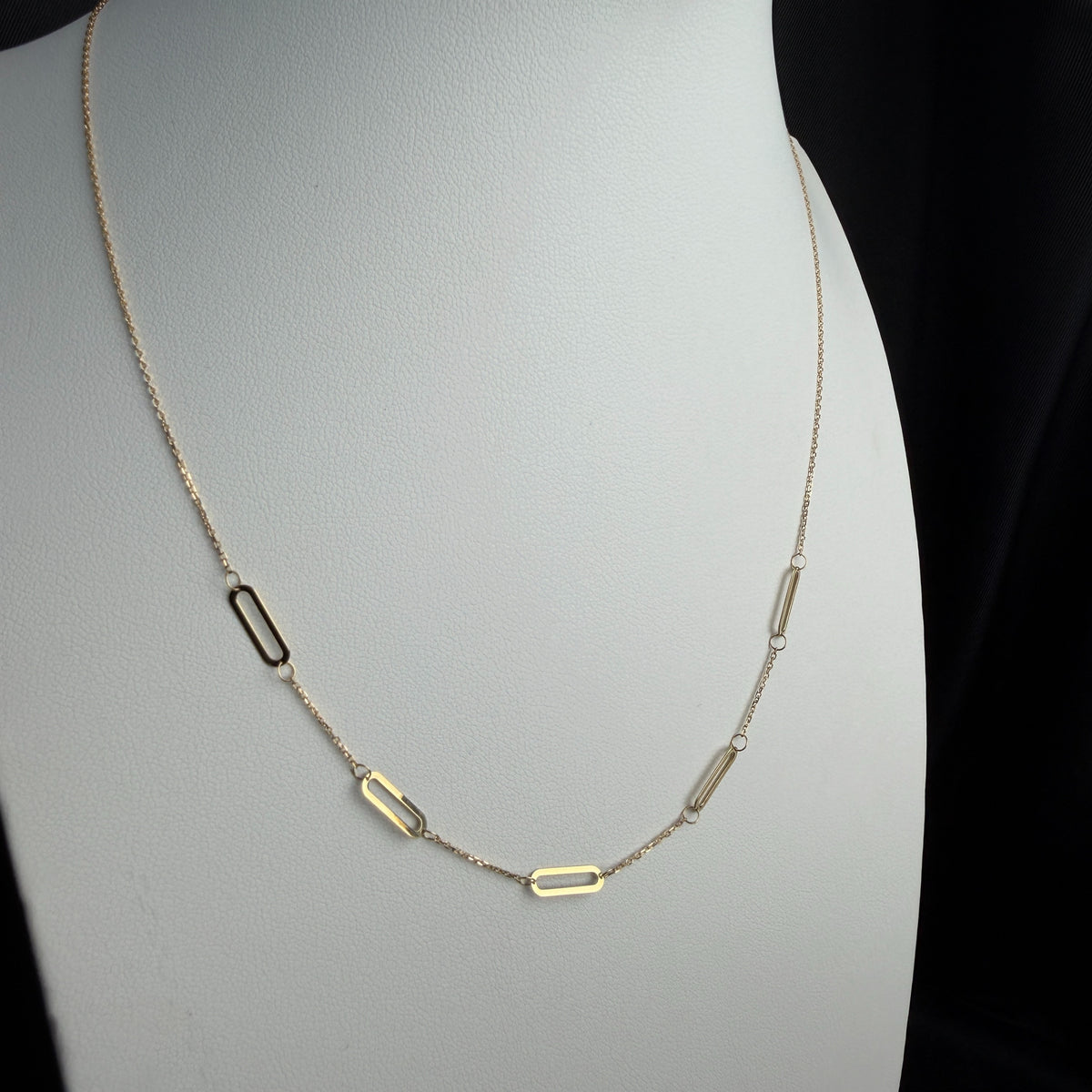 Collar Links